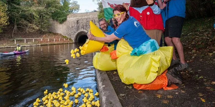 The Great Thatcham Duck Race at The Rowbarge