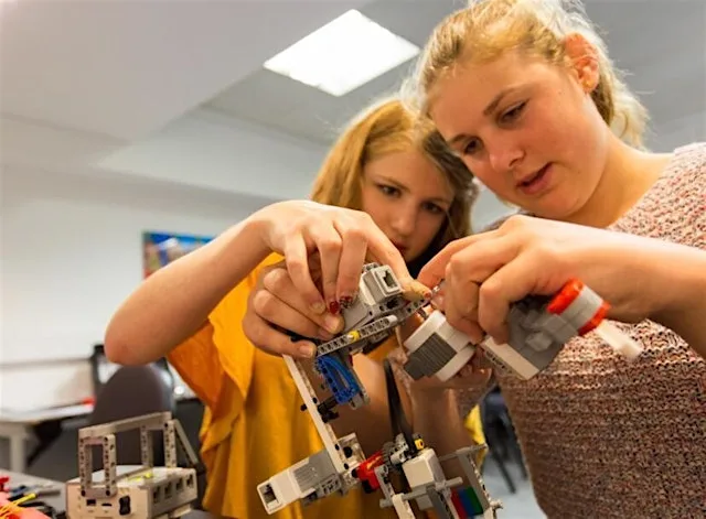 Holiday workshops: Lego Mindstorms (Year 7 - 9) at The Royal Institution of Great Britain