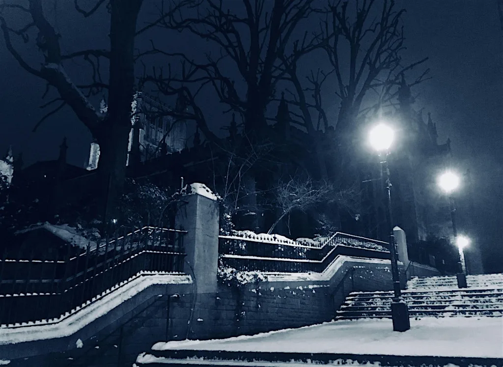Haunted and Hidden Bristol Walking Tour at College Green